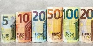 ارتفاع
      عوائد
      سندات
      اليورو
      عقب
      قرار
      خفض
      الفائدة
      الأوروبية