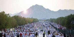 التجارة:
      24
      ألف
      زيارة
      تفتيشية
      في
      مكة
      للتأكد
      من
      وفرة
      السلع
      لضيوف
      الرحمن