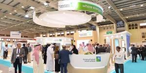أرامكو
      السعودية
      تكشف
      هيكل
      ملكية
      الشركة
      بعد
      الطرح