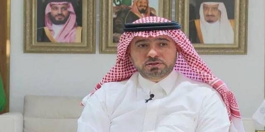 وزير
      الإسكان
      يفتتح
      مركز
      دعم
      المستثمرين
      بالمدينة
      المنورة
