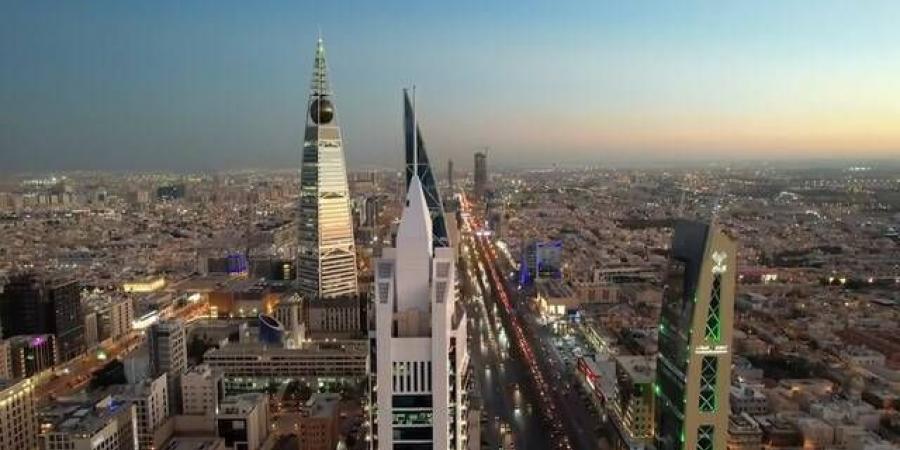 القطاع
      الخاص
      السعودي
      ينمو
      للربع
      الـ13
      على
      التوالي
      ويحقق
      مساهمة
      تاريخية
      بالاقتصاد