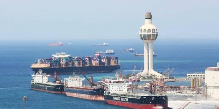 موانئ:
      إضافة
      خدمة
      الشحن
      "tre"
      لميناء
      جدة
      الإسلامي
      لتعزيز
      حركة
      التجارة
      العالمية