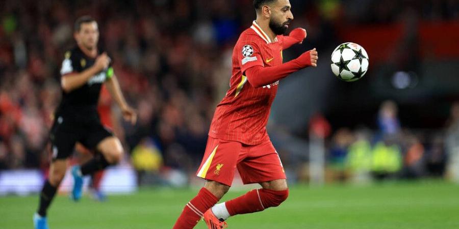 محمد
      صلاح
      يختار
      "شخص
      من
      التاريخ"
      يرغب
      في
      مقابلته
      "فمَن
      هو؟"